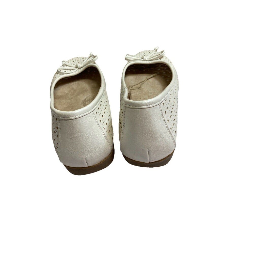 Cliffs By White Mountain Women 7 Cheryl Cushioned Ballet Flat White - Picture 2 of 5